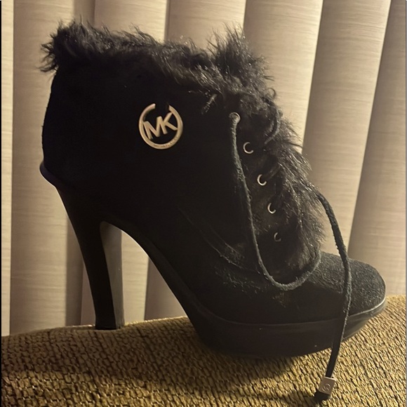 Black Michael kors high heel boots size 7 - Picture 1 of 4